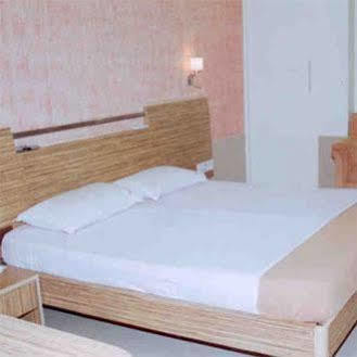 Check Inn Hotel - Mumbai, Mumbai